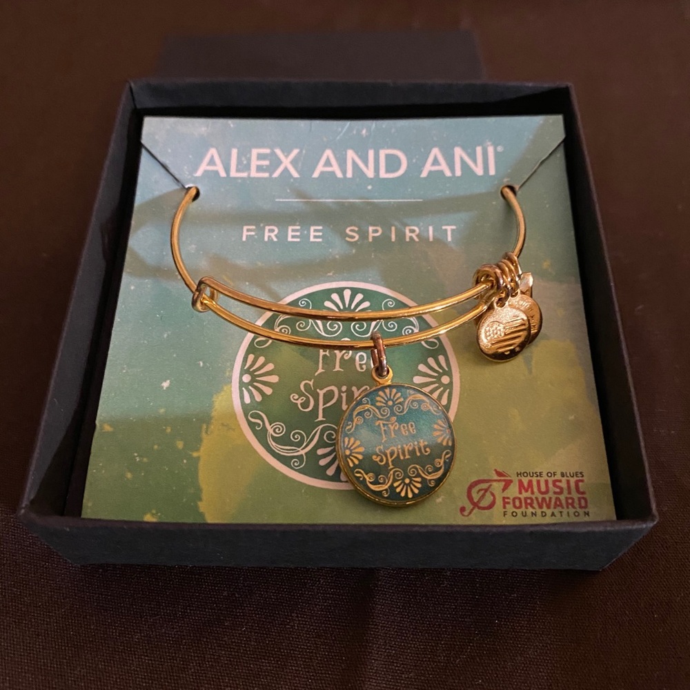 Alex and Ani shiny gold bracelet